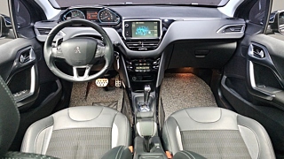 PEUGEOT 2008 2017