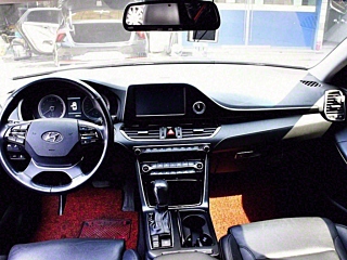 HYUNDAI GRANDEUR IG 2017