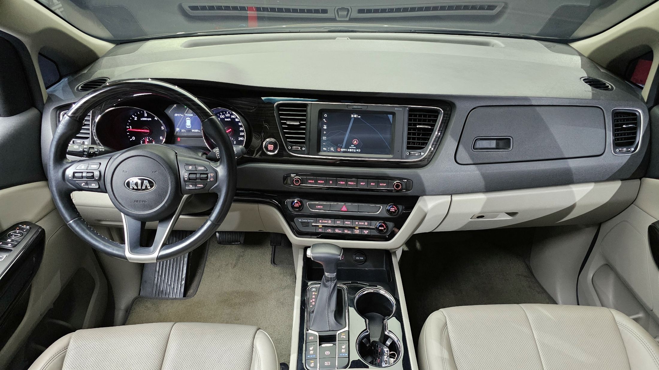 KIA CARNIVAL 2019