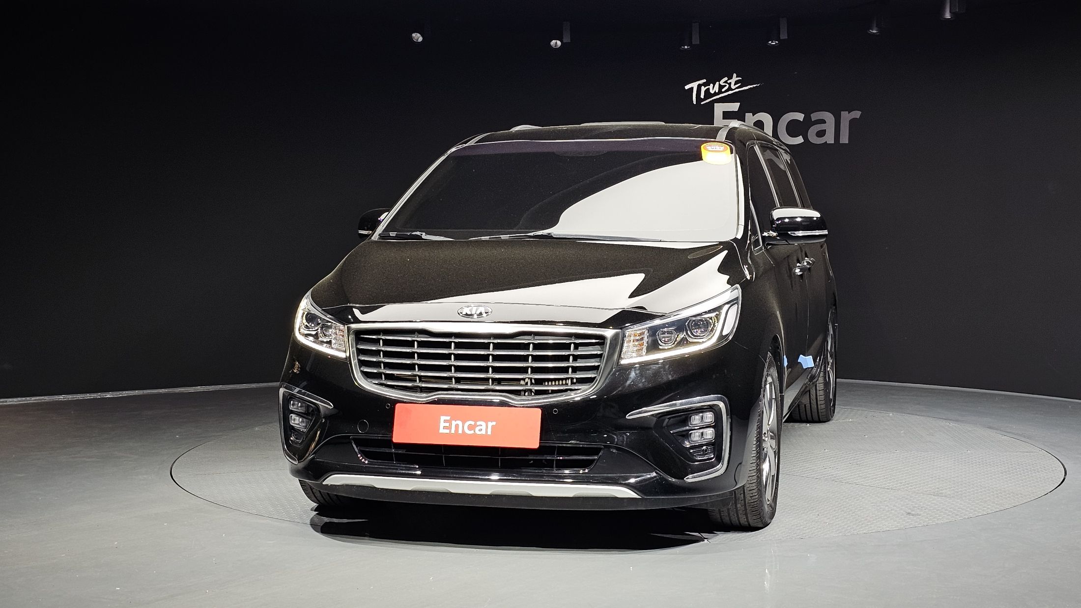KIA CARNIVAL 2019