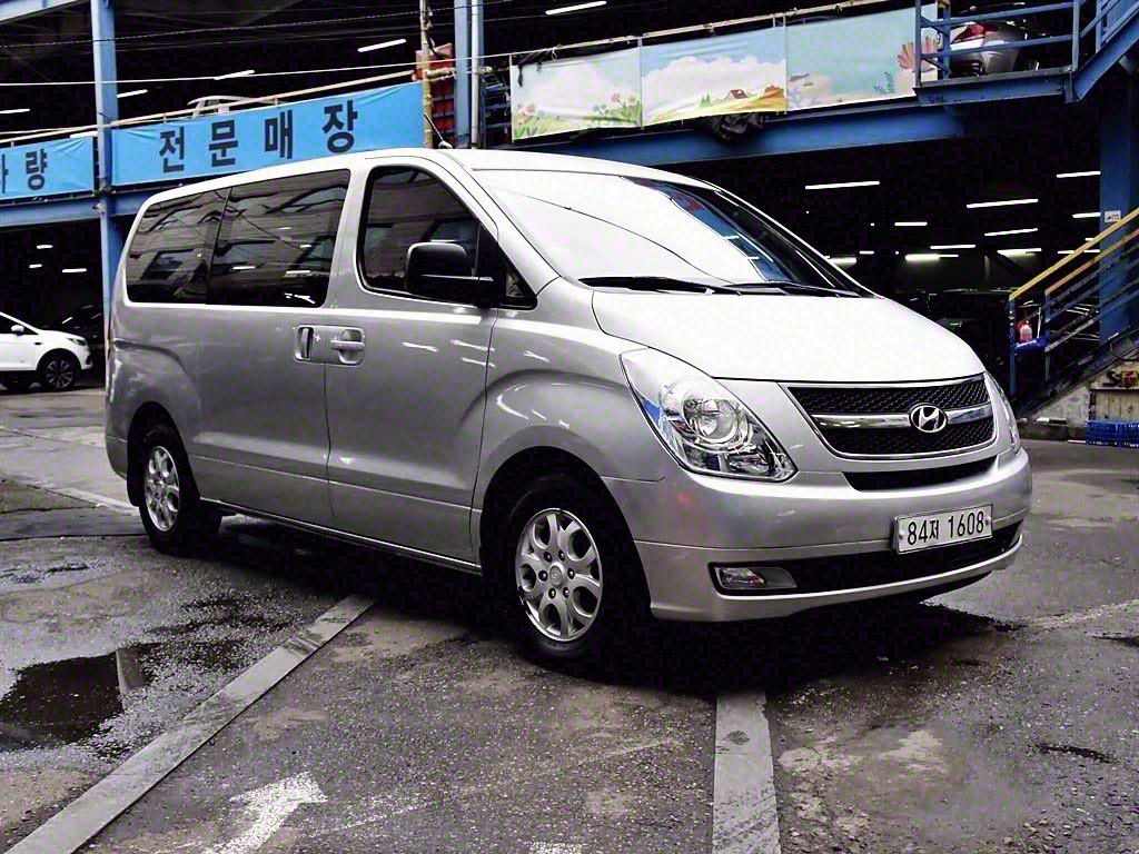 HYUNDAI STAREX GRAND