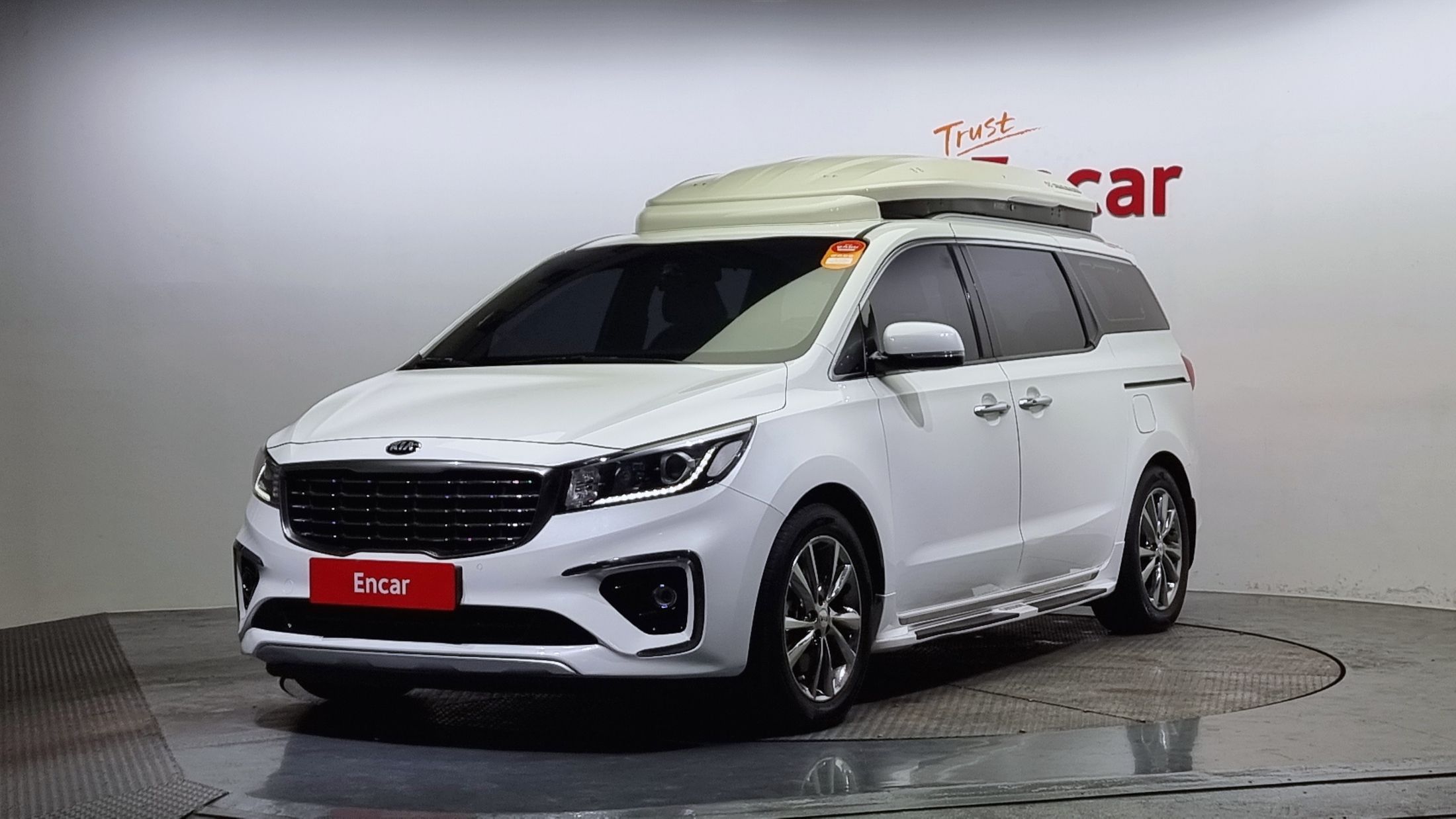 KIA CARNIVAL 2018