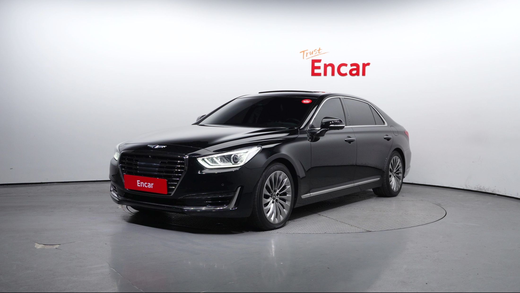 GENESIS EQ900 2016