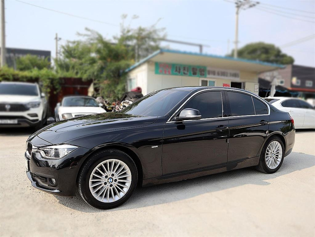 BMW 3-SERIES F30