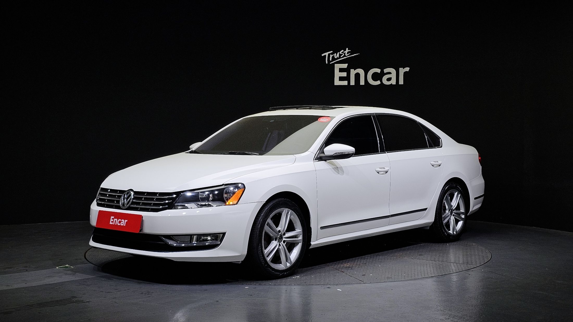 VOLKSWAGEN PASSAT 2014