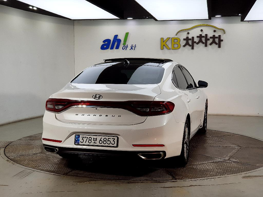 HYUNDAI GRANDEUR IG 2018