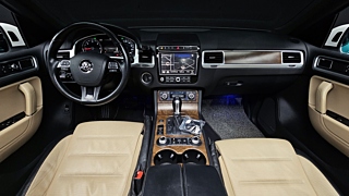 VOLKSWAGEN TOUAREG 2016