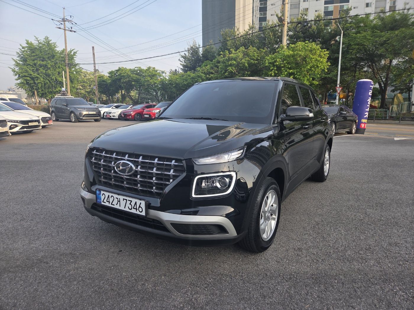 HYUNDAI VENUE