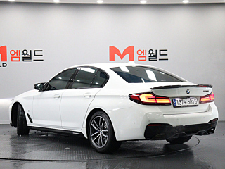 BMW 5-SERIES G30 2022