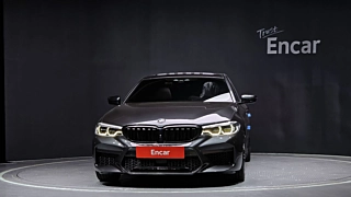 BMW 5-SERIES G30 2019