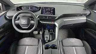 PEUGEOT 5008 2018