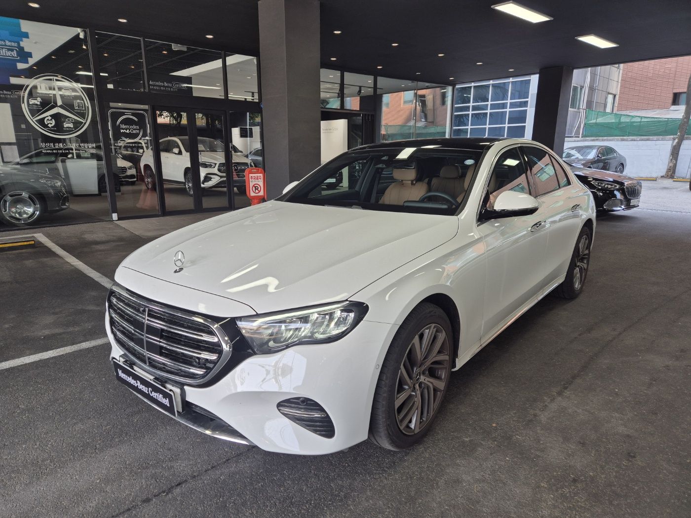 MERCEDES BENZ E-CLASS W214 2024