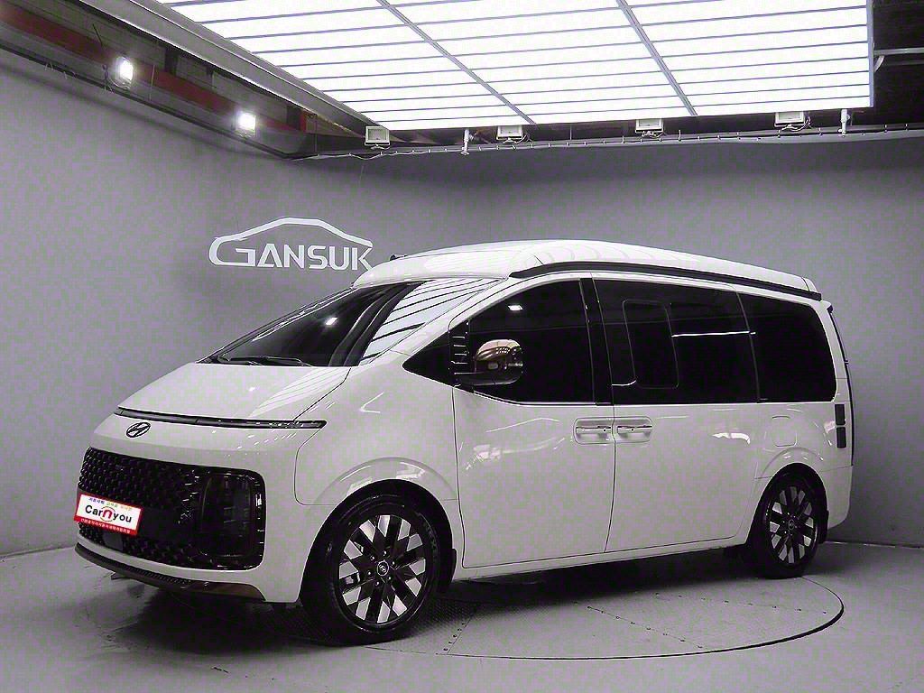 HYUNDAI STARIA 2023