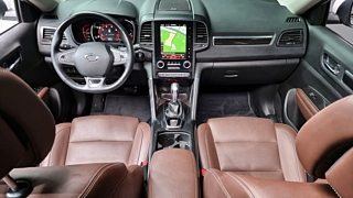 SAMSUNG QM6 2019