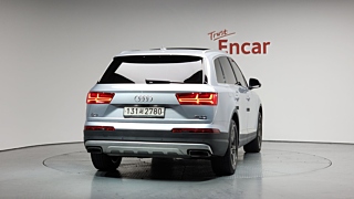 AUDI Q7 4M 2016