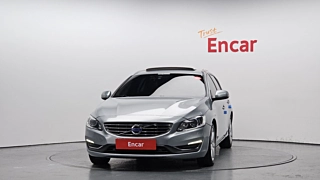 VOLVO V60  2015