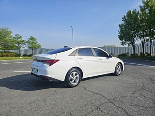 HYUNDAI AVANTE CN7 2021