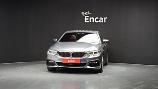 BMW 5-SERIES G30 2017