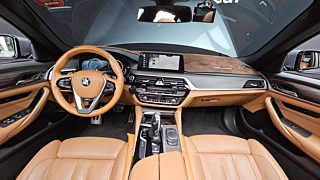BMW 5-SERIES G30 2017