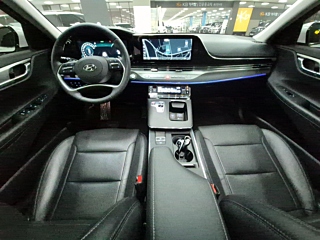 HYUNDAI GRANDEUR IG HYBRID 2022