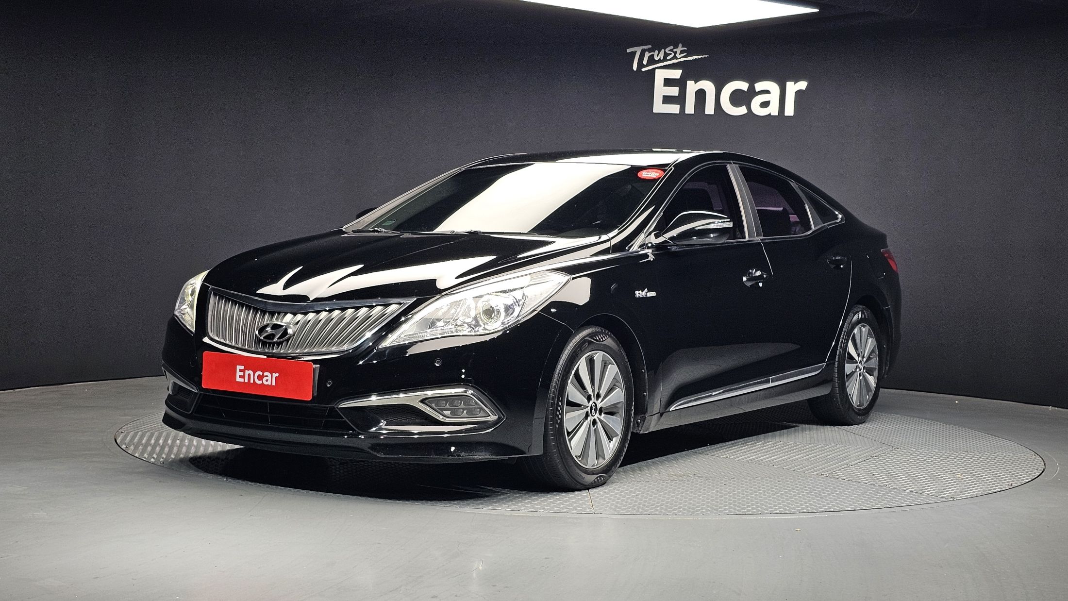 HYUNDAI GRANDEUR HG HYBRID 2015