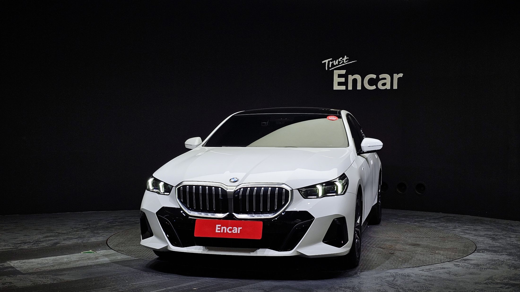 BMW 5-SERIES G60 2024