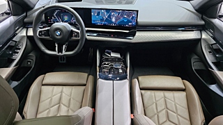BMW 5-SERIES G60 2024