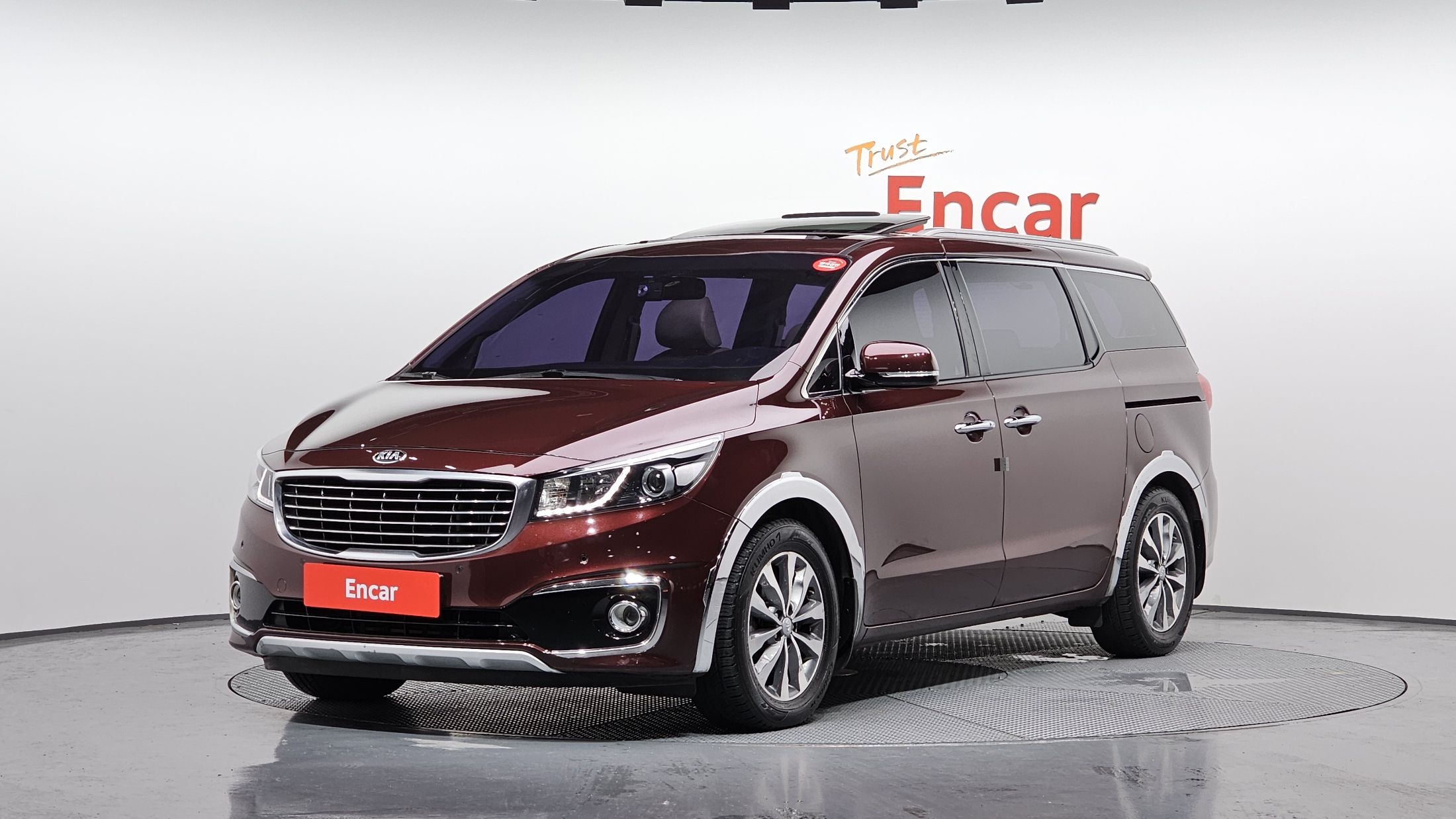 KIA CARNIVAL 2016