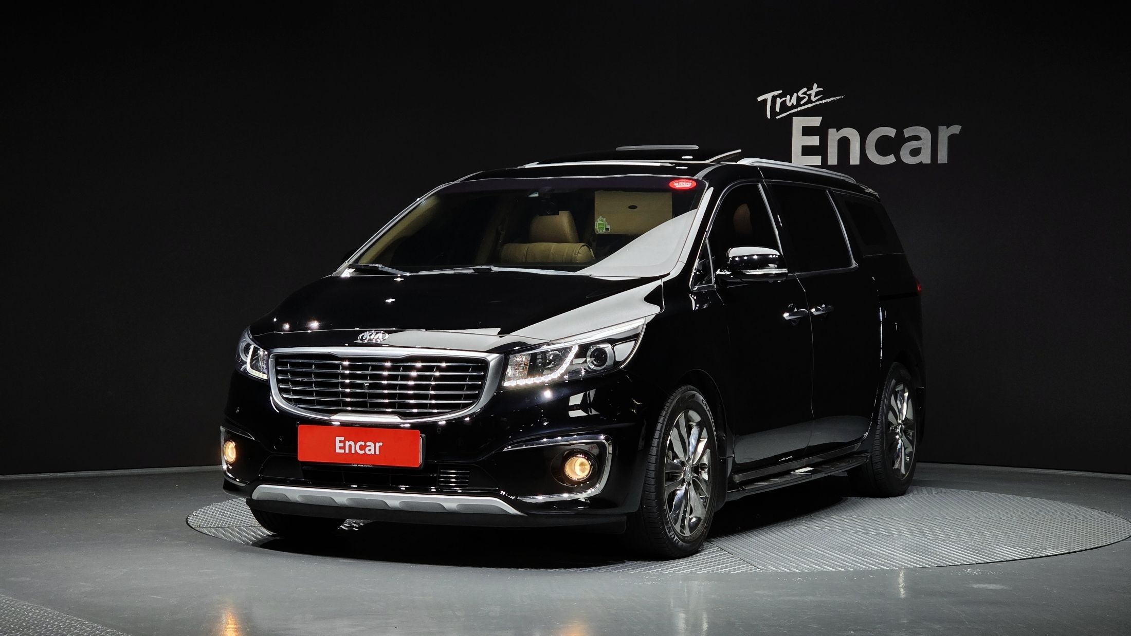 KIA CARNIVAL 2016