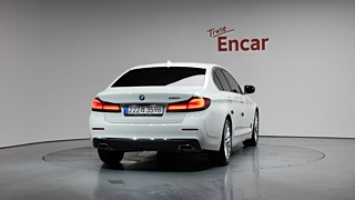 BMW 5-SERIES G30 2022