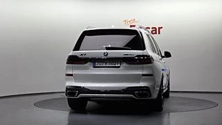 BMW X7 G07 2024