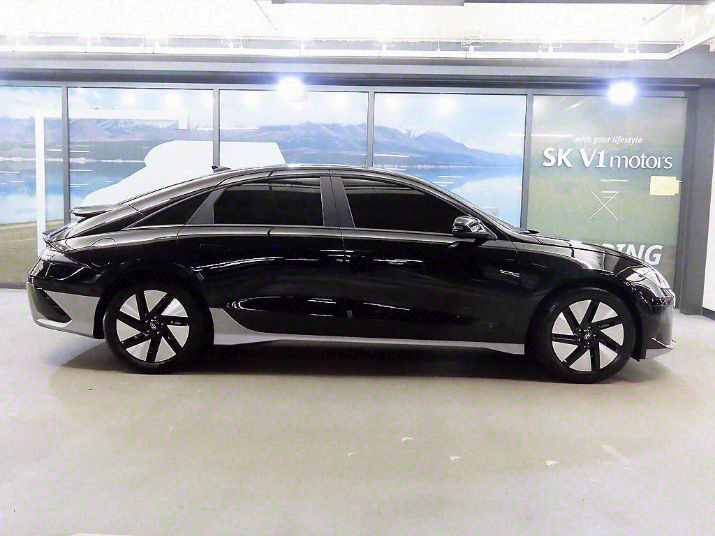 HYUNDAI IONIQ6 2022