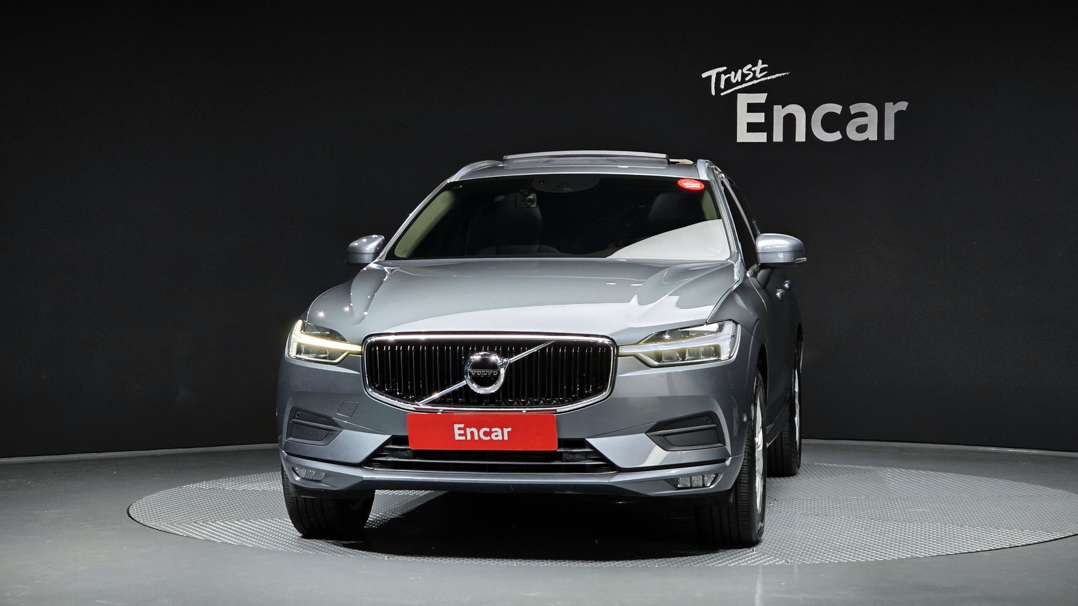 VOLVO XC60 2018