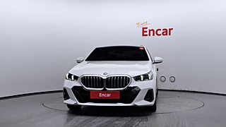 BMW 5-SERIES G60 2023