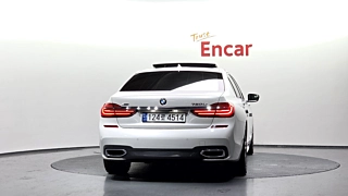 BMW 7-SERIES G11 2017