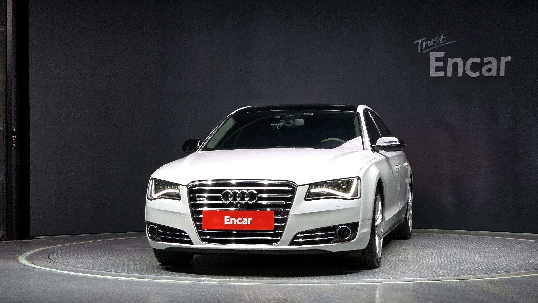 AUDI A8 2012