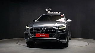 AUDI Q8 4M 2021