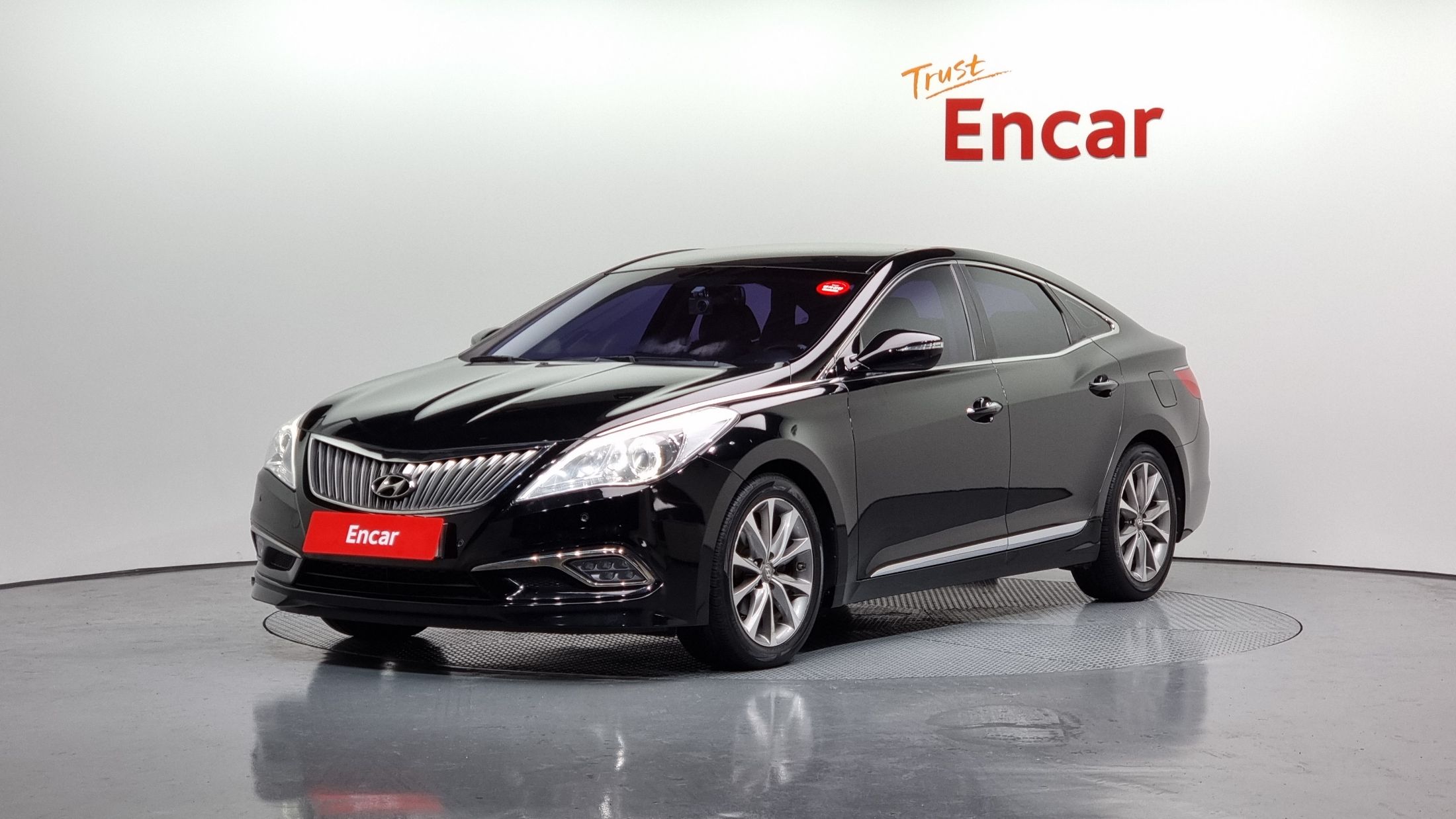 HYUNDAI GRANDEUR HG 2015
