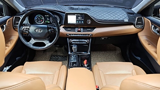 HYUNDAI GRANDEUR IG HYBRID 2017