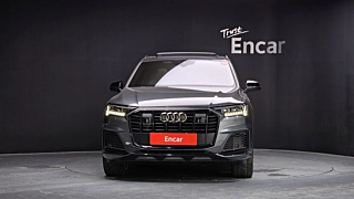 AUDI Q7 4M 2023