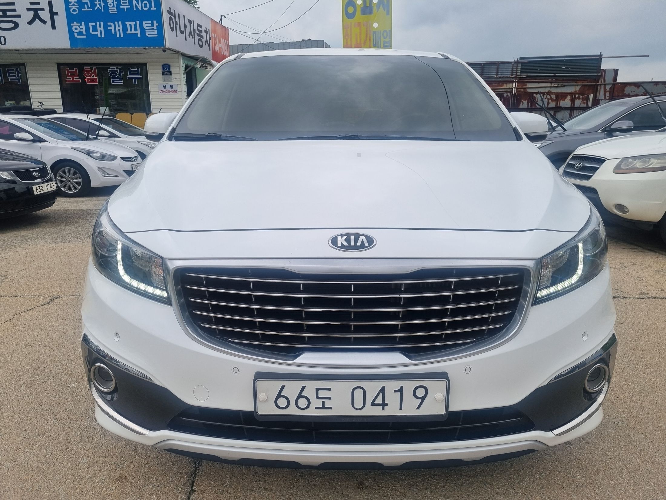 KIA CARNIVAL 2016