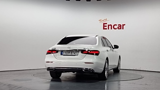 MERCEDES BENZ E-CLASS W213 2022