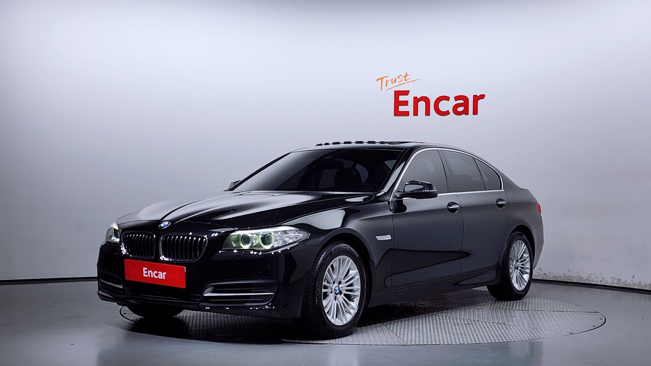 BMW 5-SERIES F10 2015