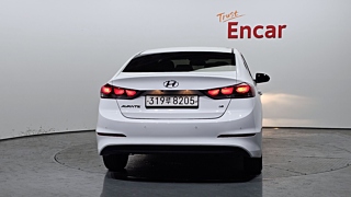 HYUNDAI AVANTE AD 2017