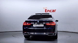 BMW 7-SERIES G11 2016