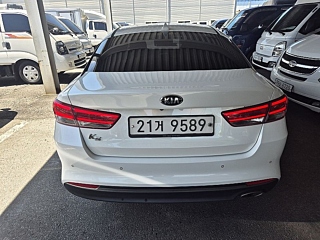 KIA K5 2017