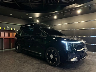 KIA CARNIVAL 2025