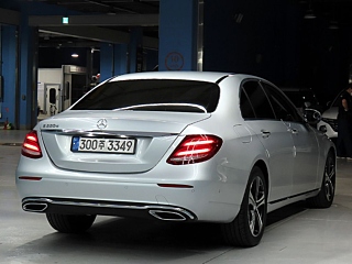 MERCEDES BENZ E-CLASS W213 2017