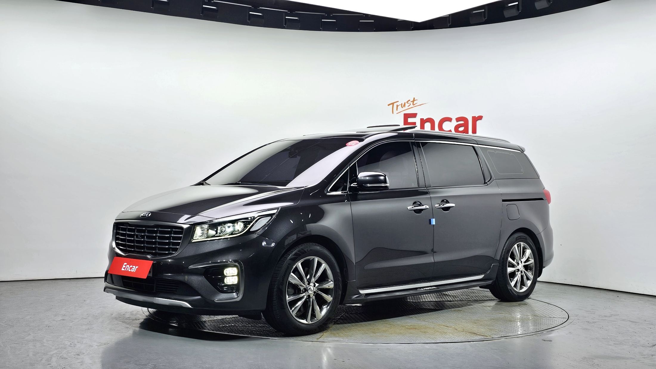 KIA CARNIVAL 2018