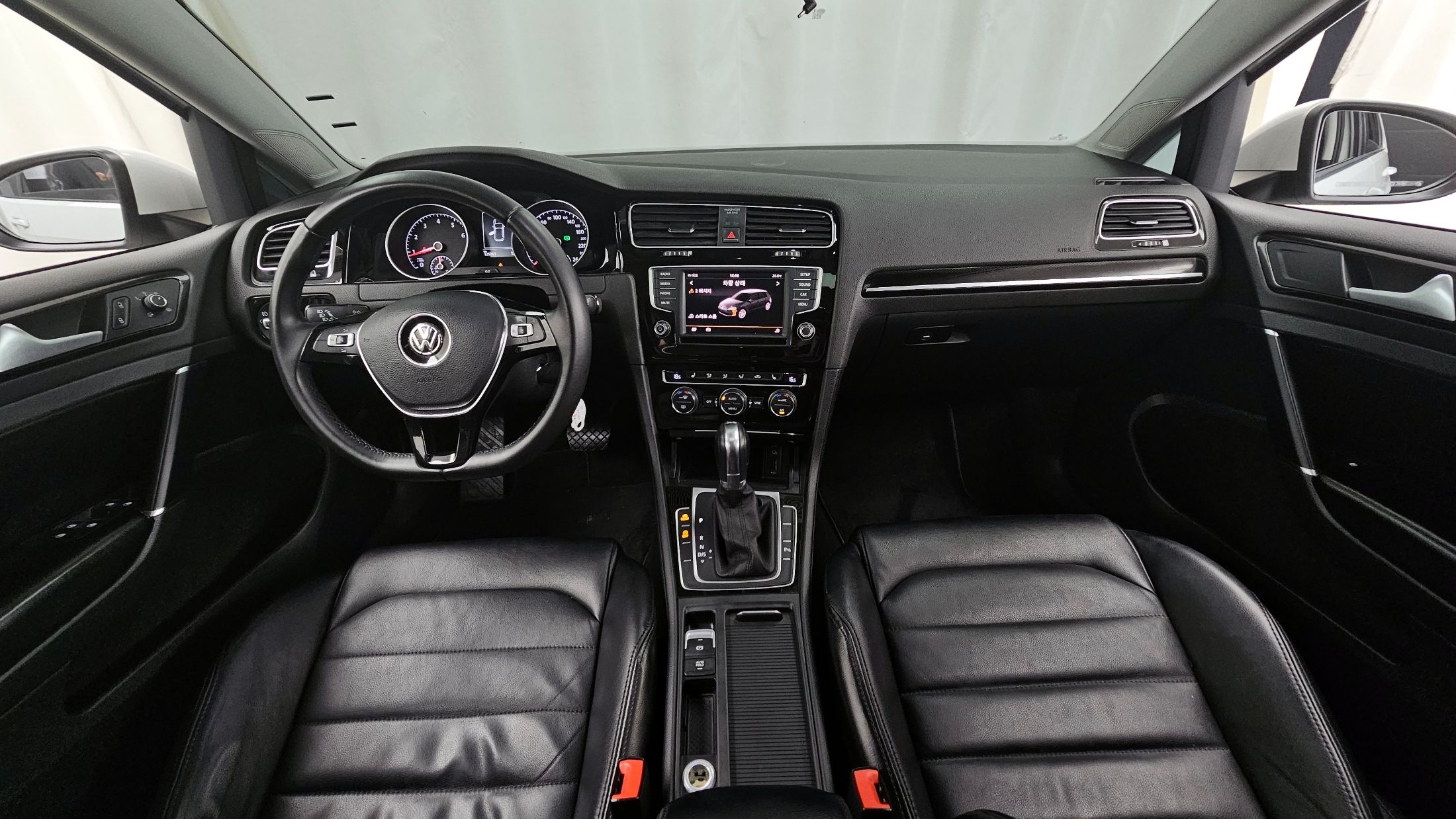 VOLKSWAGEN GOLF 2016